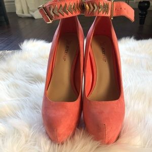 JustFab coral platforms